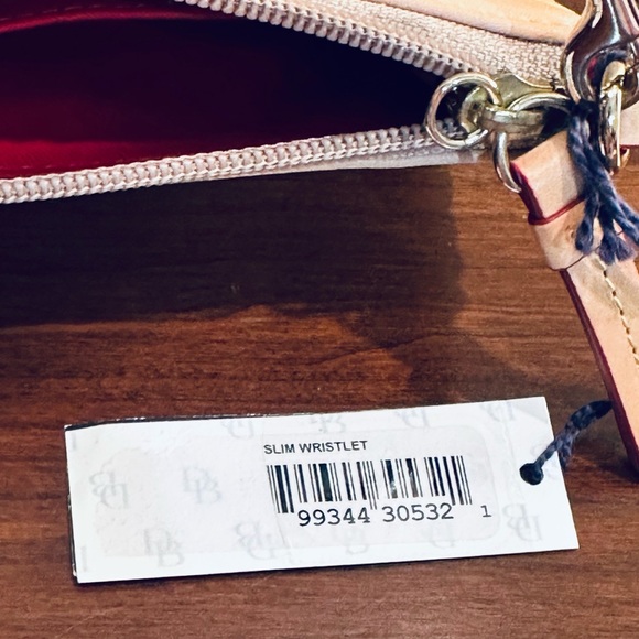 🌟2xHP🌟VTG 2000 Dooney & Burke Yellow Signature Monogram Jacquard Lg SlimWristlet - Picture 10 of 12